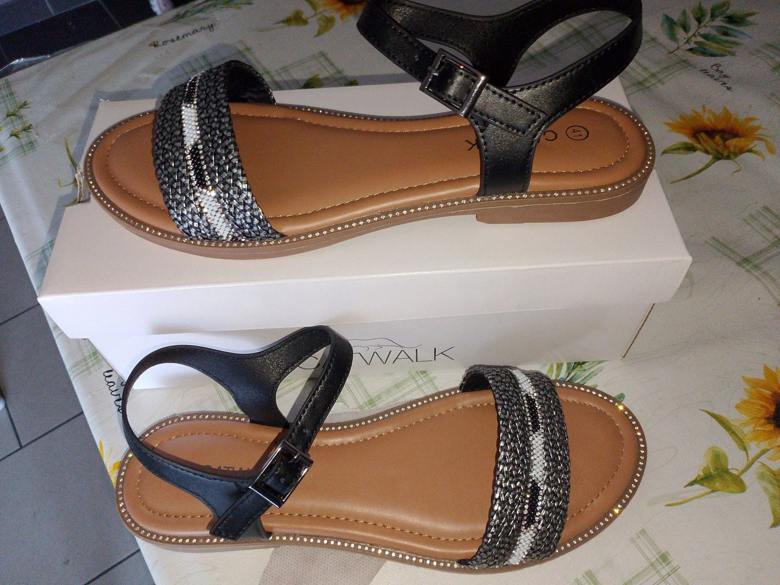 Sandalias negras con tiras trenzadas Catwalk - T. 41 – photo 2